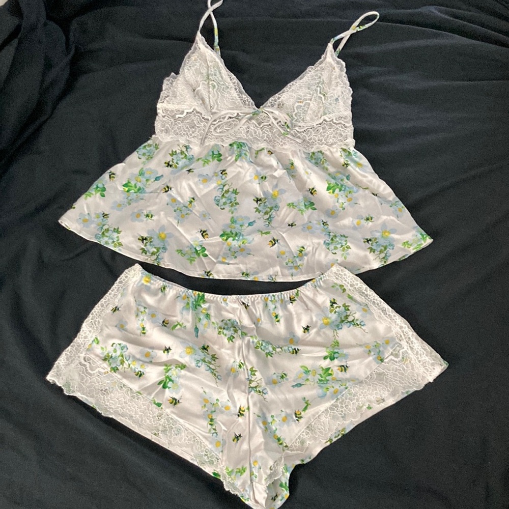 Victoria's Secret White Floral Lace Cami & Shorts Set